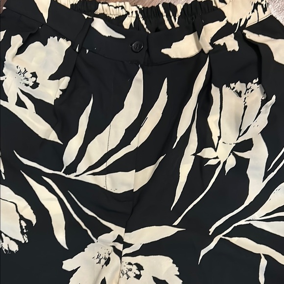 Floral Wide Leg Pants - Black and Cream - Picture 3 of 4